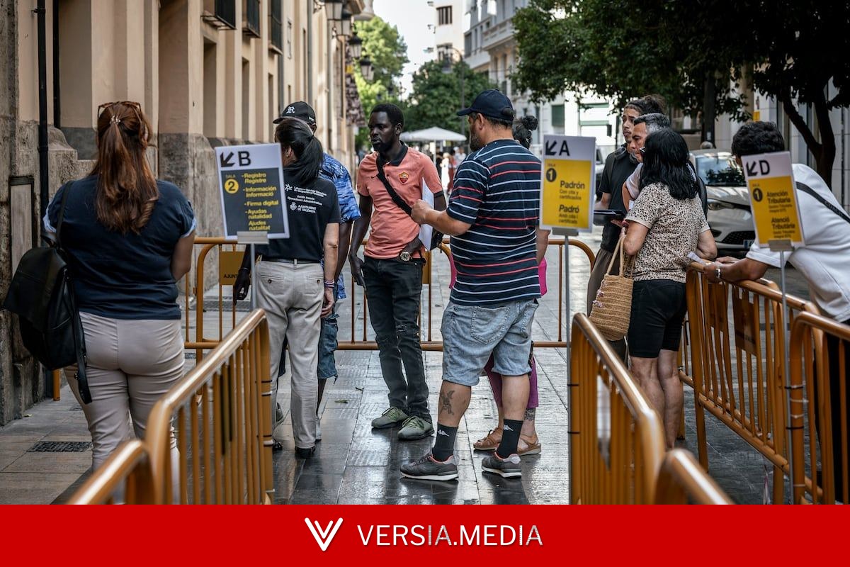 El Supremo estudia preguntar a la justicia europea si la regularización de inmigrantes choca con el derecho comunitario