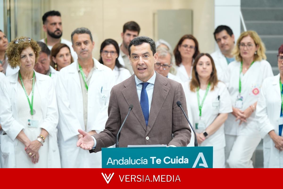 Moreno apremia a Vox a cerrar “cuanto antes” su investidura y el nuevo Gobierno
