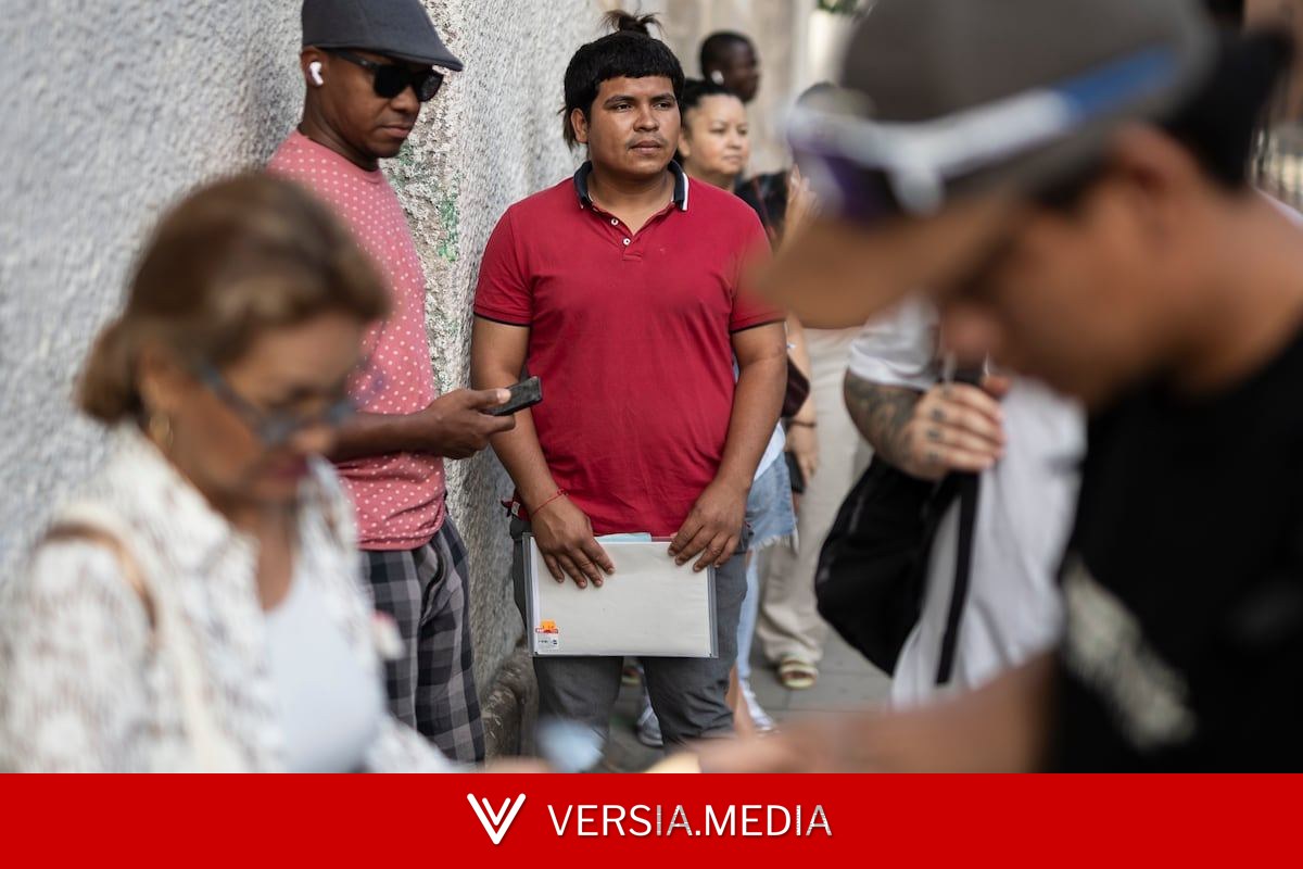 La regularización de inmigrantes culmina con cifras que superan las previsiones iniciales: “Es la tabla de salvación de todos nosotros”