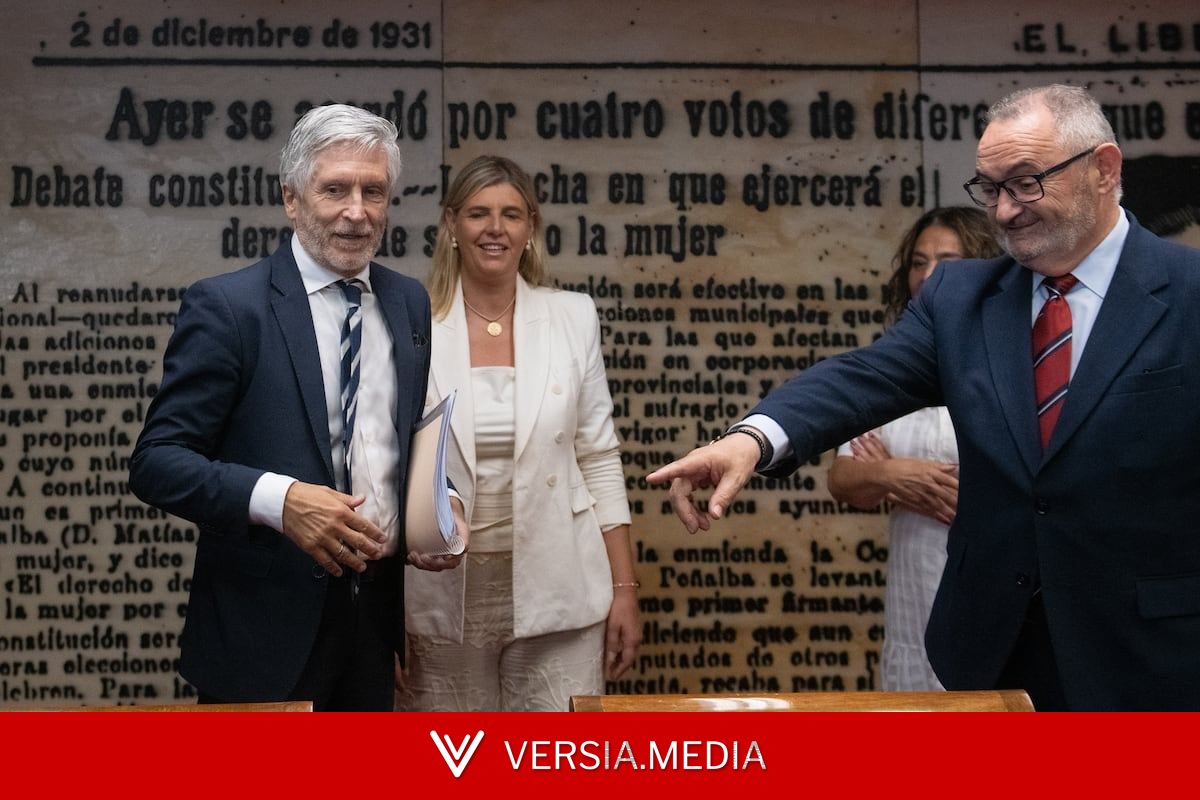 Marlaska ratifica su confianza en que la directora de la Guardia Civil no se reunió con Leire Díez para la trama