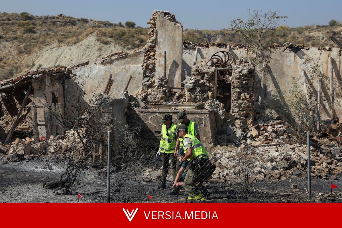 Cronología de un incendio mortífero en Los Gallardos, una isla en medio del desierto